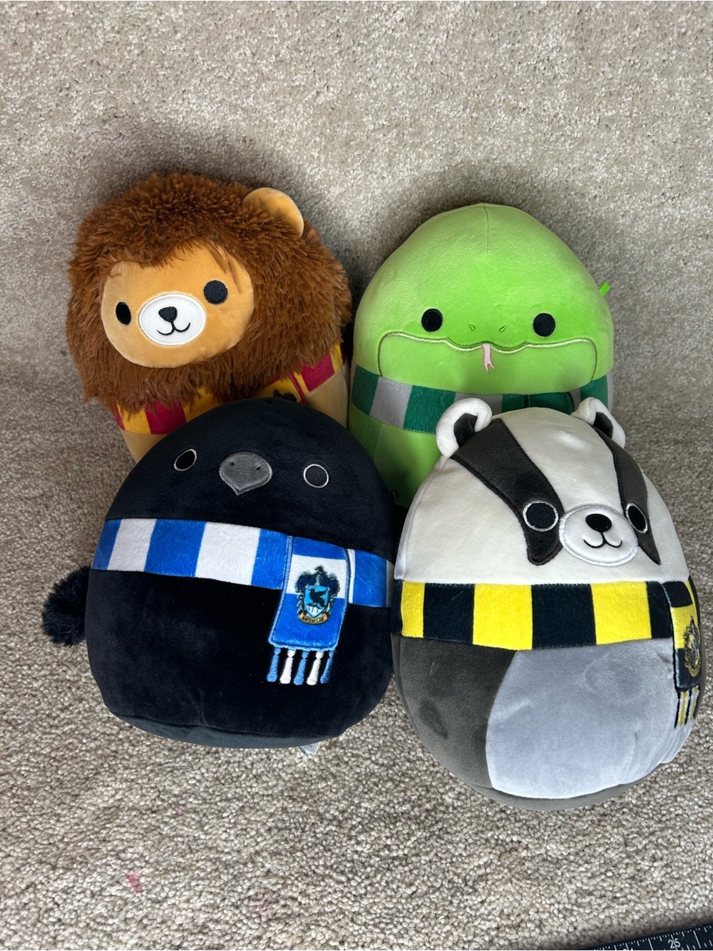 Harry Potter squishmellow set gryffindor  ravenclaw  huffelpuff slytherin 10”